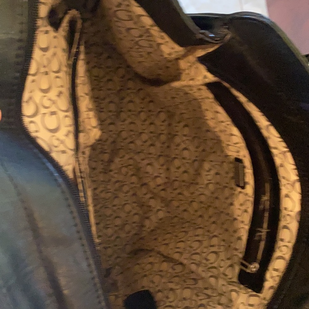Guess what - Picture 3 of 4